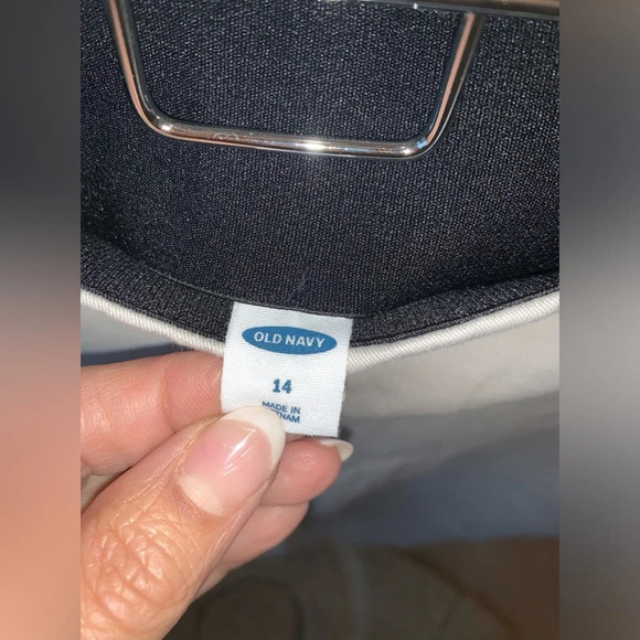 Set H&M ivory films sheer top & Old Navy khaki side zip chinos‎ - Picture 10 of 15